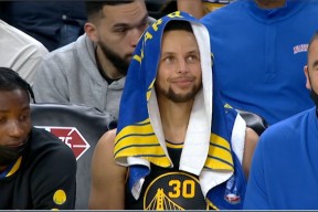 金年会官网-包含尤文图斯后防双雄合璧，完胜对手稳操胜券的词条