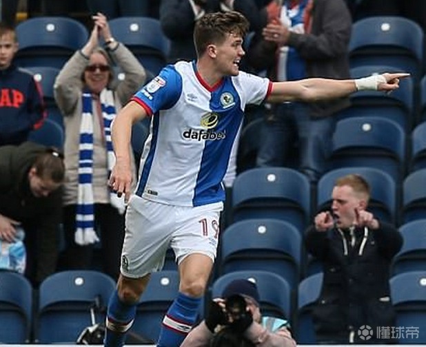 南安普顿前锋状态回暖,连续破门(南安普顿近期战绩) 南安普顿前锋状态回暖,连续破门(南安普顿近期战绩)