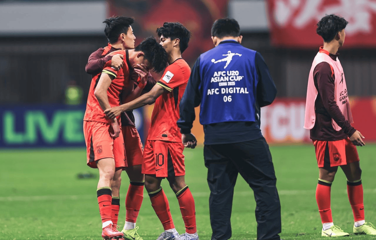 河南建业爆冷击败武汉三镇，赛场上的惊喜常常发生的简单介绍